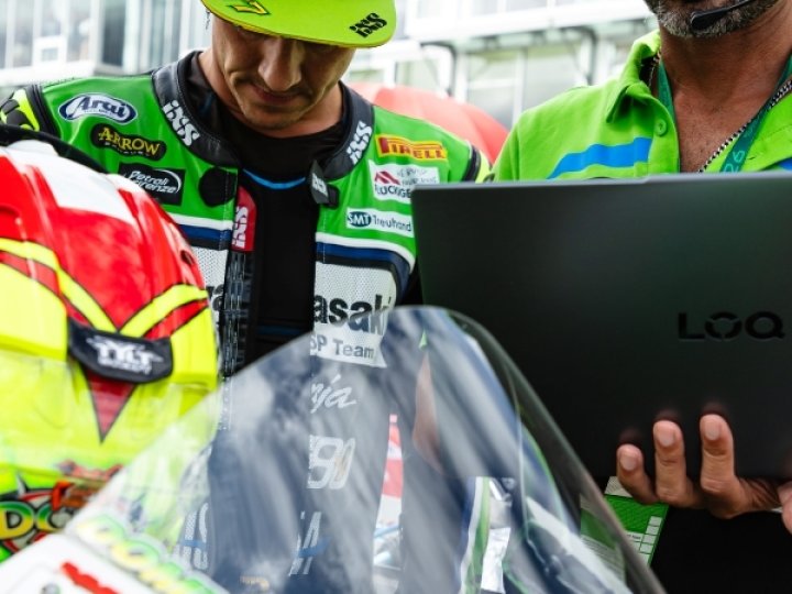 260905MagnyCours_0521x900.jpg